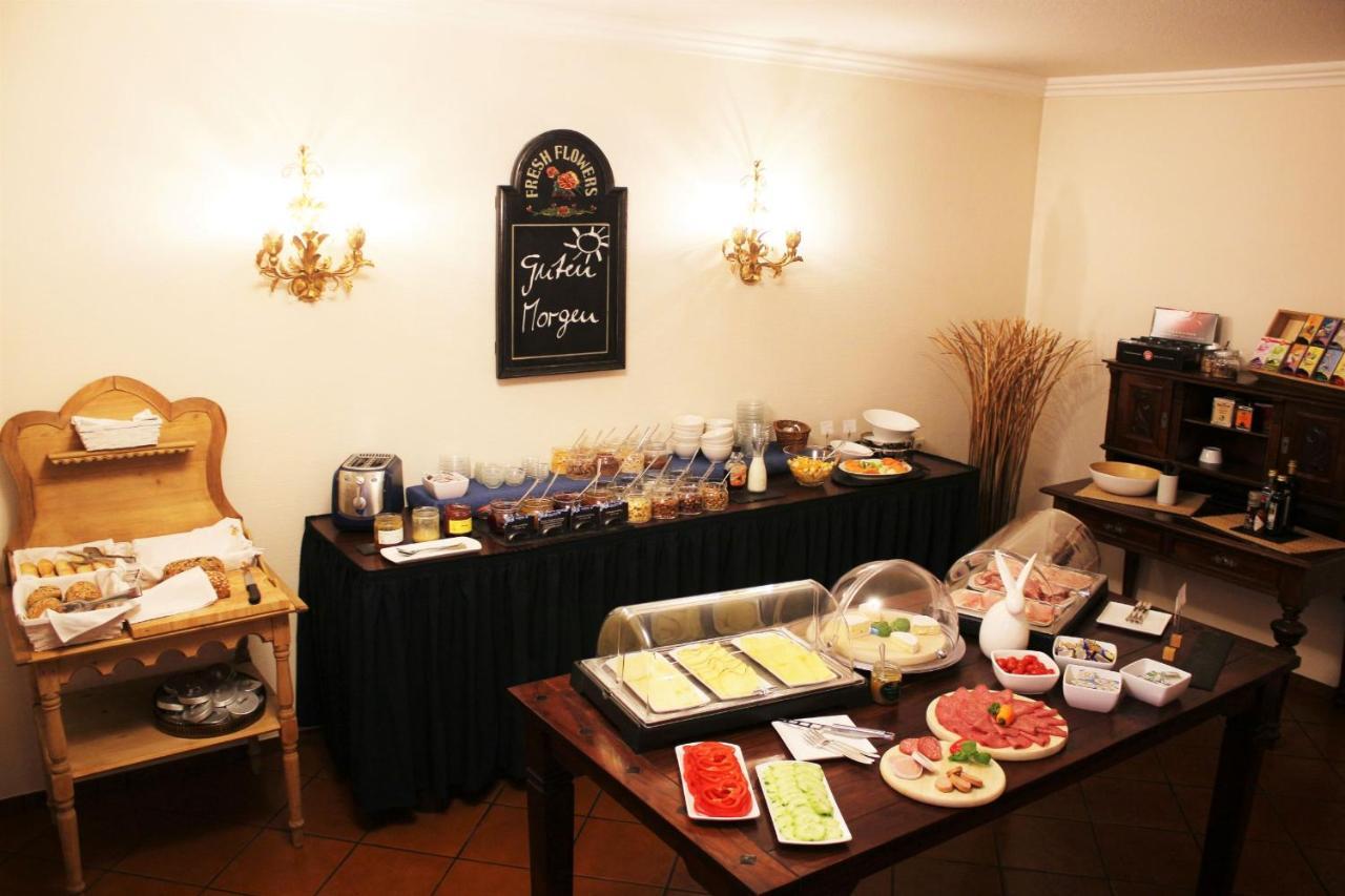 Hotel Garni Bellevue Bad Fussing Bagian luar foto
