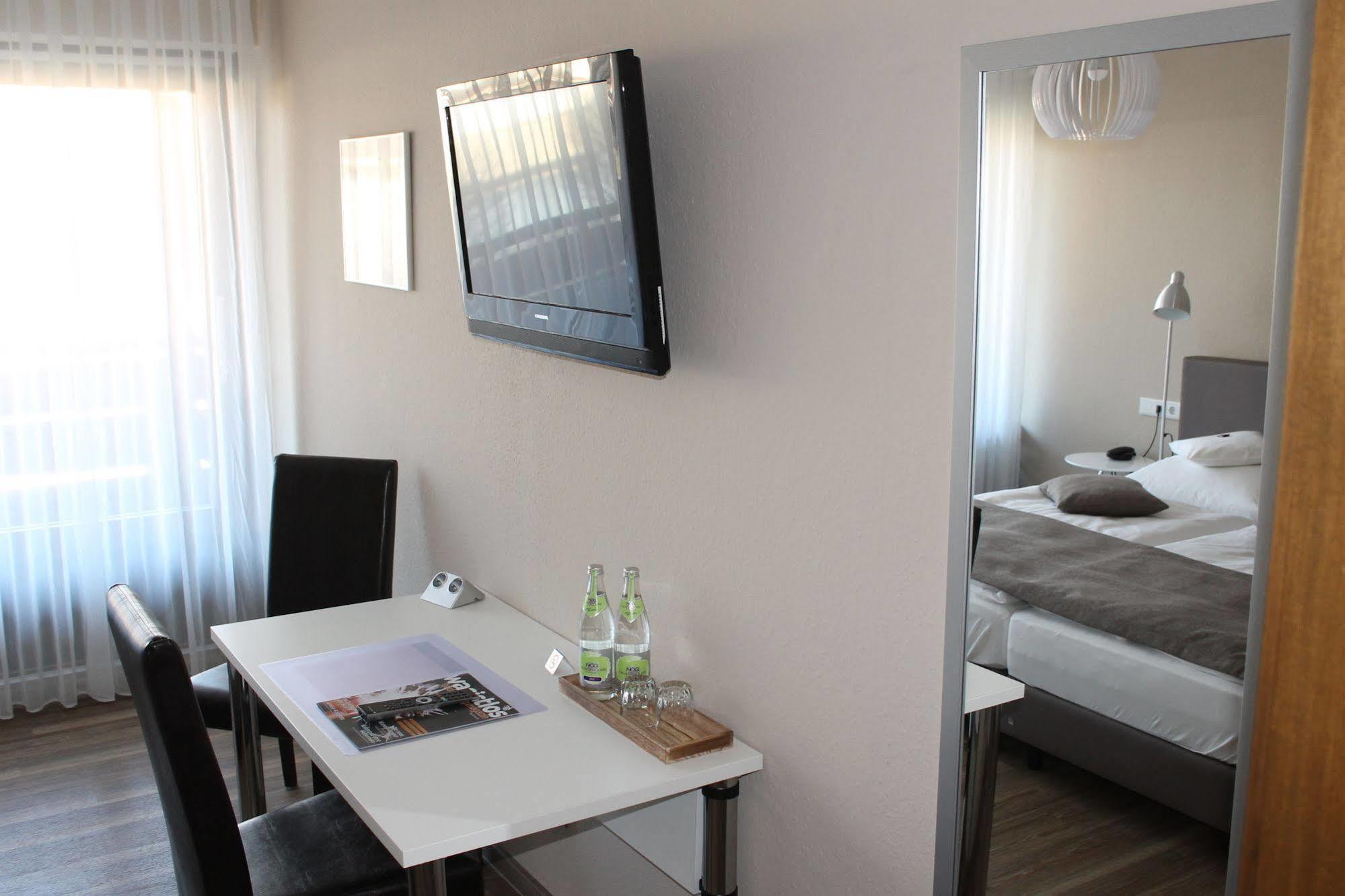 Hotel Garni Bellevue Bad Fussing Bagian luar foto