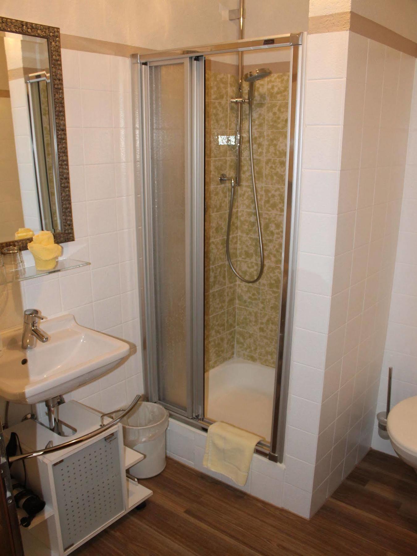 Hotel Garni Bellevue Bad Fussing Bagian luar foto