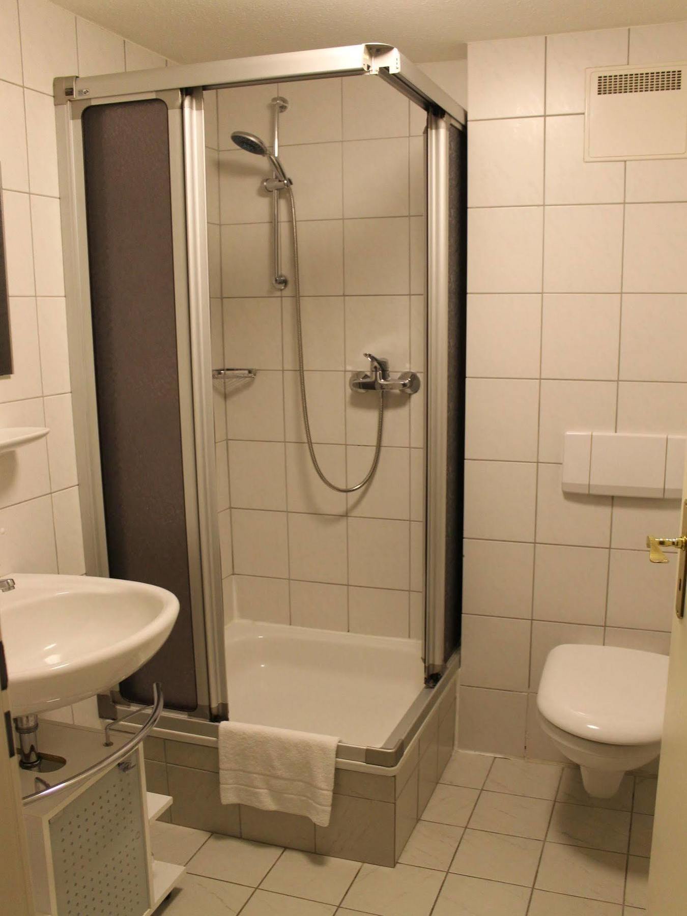 Hotel Garni Bellevue Bad Fussing Bagian luar foto