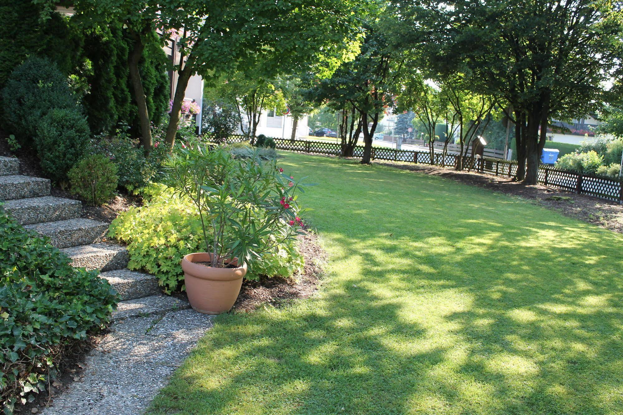 Hotel Garni Bellevue Bad Fussing Bagian luar foto